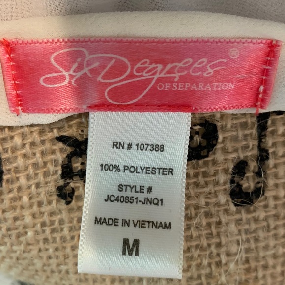 Six Degrees of Separation - WHITE - Size M - Picture 4 of 4